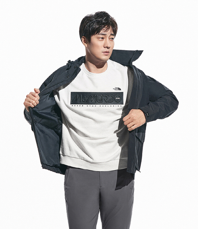 [라이프&스타일] 노스페이스 '맥머도 시티 사파리' 미세먼지 옷에 달라붙지 않아 야외활동 마음껏