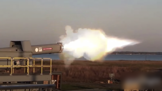 '전쟁의 반대말은 창조' 8분만에 보는 무기 개발의 역사 (영상)