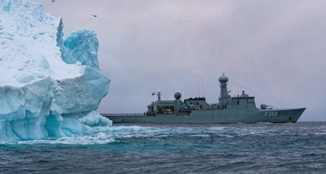 나토, 항공모함 동원 등 냉전후 최대규모 군사 훈련…가상 적국 보니