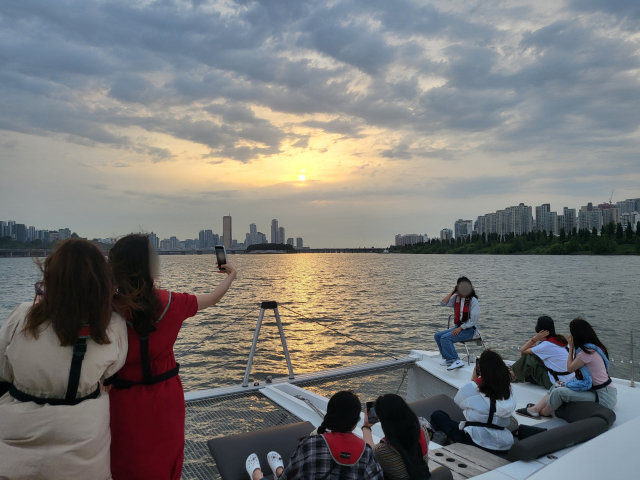 [르포]'문화센터 통해 충성고객으로'…2030 취향 저격한 롯데百