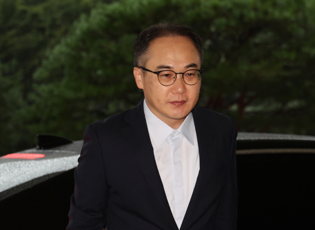 영부인 소환 10시간 뒤 보고…'패싱' 당한 검찰총장