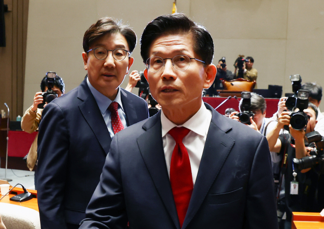 김문수 “불법적 강제 단일화” 권영세 “매우 실망”…또 충돌