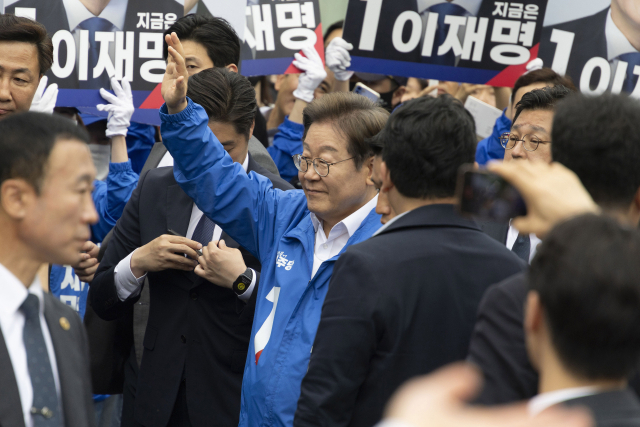 이재명 '교제폭력 접근금지 불응시 유치장…성별 임금 격차 해소'