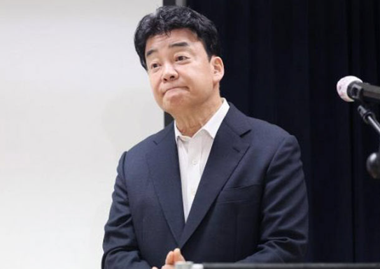 '정말 왜 이래유?'…바람 잘 날 없는 백종원, 이번엔 빽다방 디저트서 '곰팡이'
