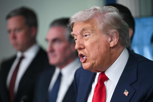 트럼프, 산업·금융 동시 강타…인텔 인수·물가 쇼크에 금리전망 요동[글로벌 모닝 브리핑]